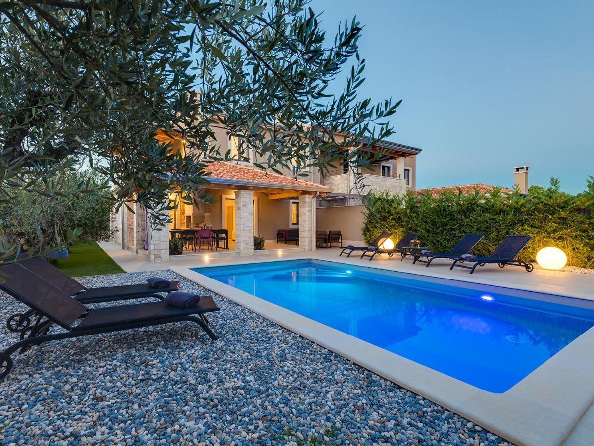 Villa Flora Vabriga Tar-Vabriga Exterior photo